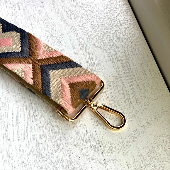 Brand NEW Crossbody Strap for any Bag in Blush Brown Grey Geo ๐๐ค - Picture 3 of 8